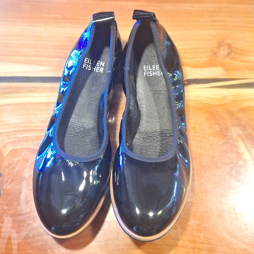 Eileen Fisher black flats size 6.5